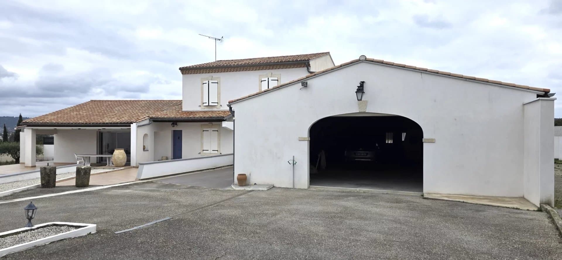 Villa spacieuse à Langlade avec piscine